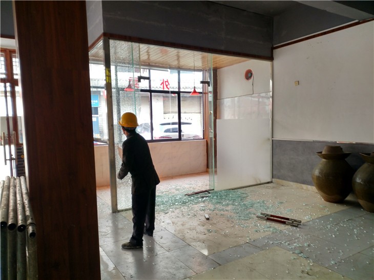 吴中玻璃拆除